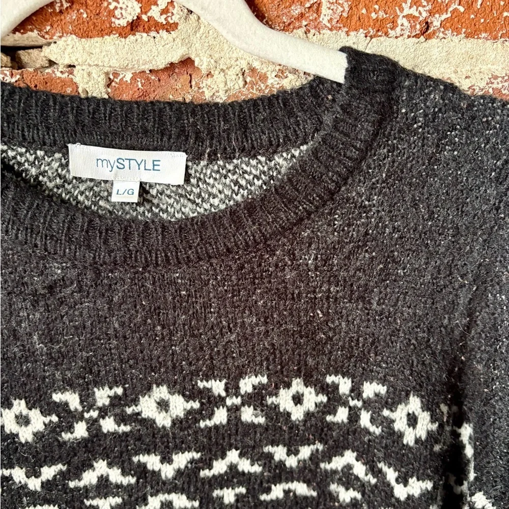 myStyle black and white cosby sweater